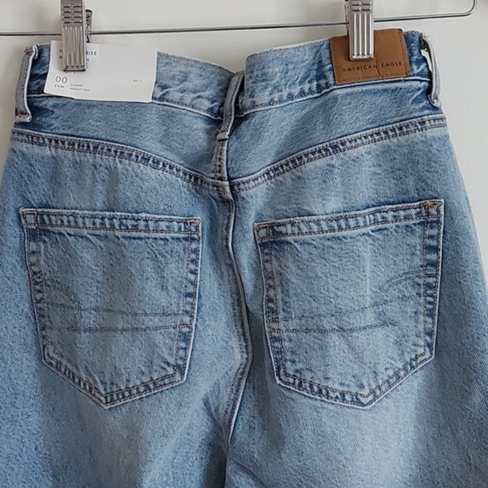 NWT American‎ Eagle Highest Rise Mom Jeans - Picture 7 of 9